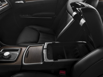 2017 Chrysler 300 300C Platinum