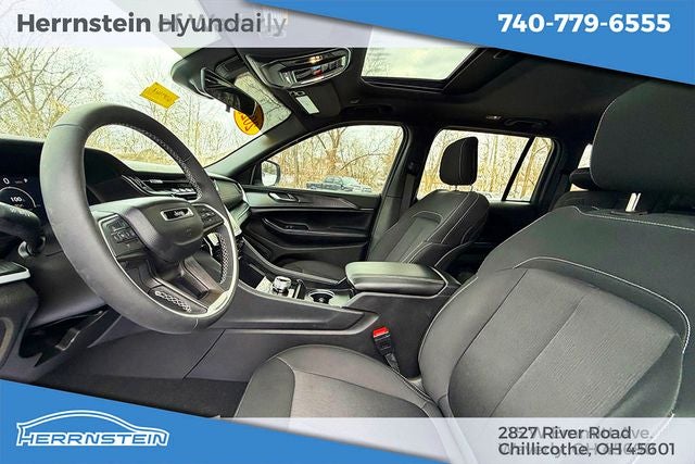 2025 Jeep Grand Cherokee Laredo X
