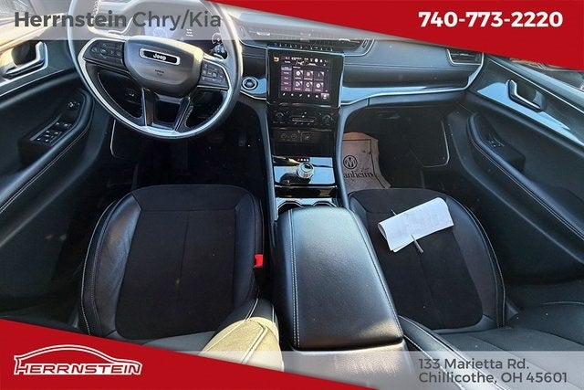 2022 Jeep Grand Cherokee Altitude