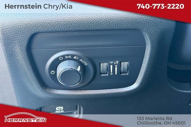 2022 Jeep Grand Cherokee Altitude