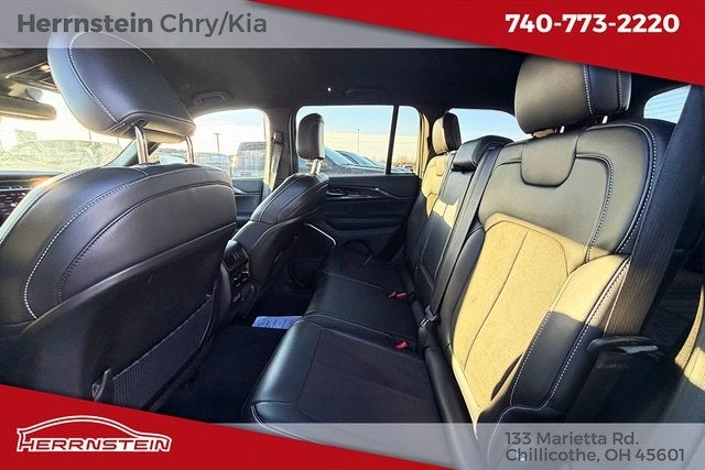 2022 Jeep Grand Cherokee Altitude