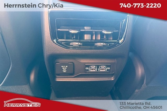 2022 Jeep Grand Cherokee Altitude