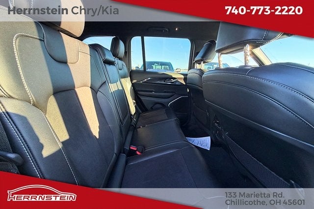 2022 Jeep Grand Cherokee Altitude