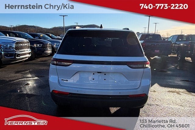 2022 Jeep Grand Cherokee Altitude