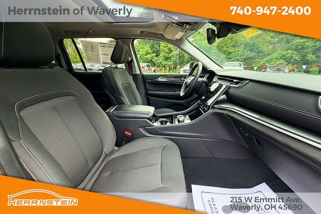 2023 Jeep Grand Cherokee Laredo