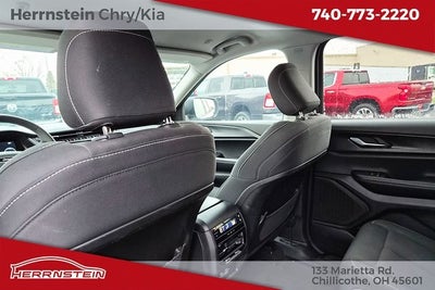 2023 Jeep Grand Cherokee L Laredo