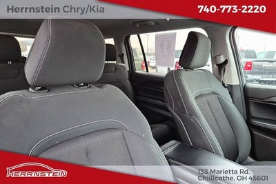 2023 Jeep Grand Cherokee L Laredo