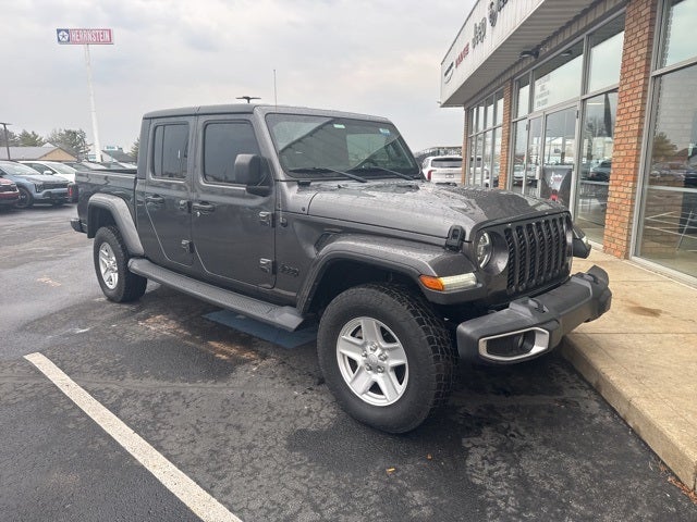 2022 Jeep Gladiator Base