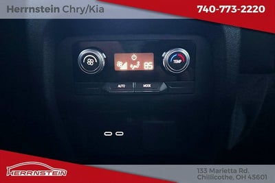 2025 GMC Acadia AWD AT4