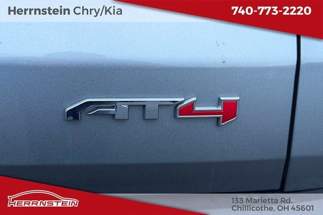 2025 GMC Acadia AWD AT4