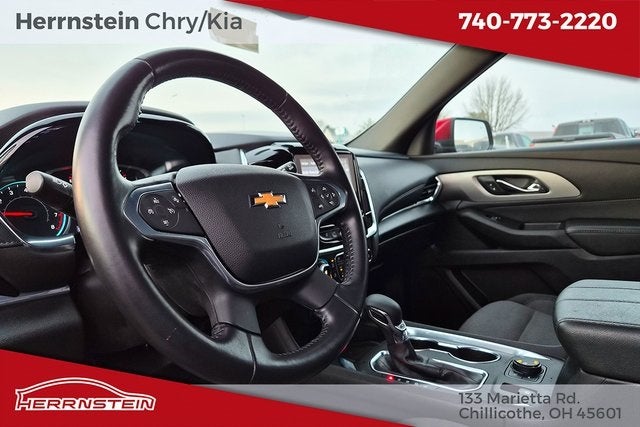 2022 Chevrolet Traverse LT Cloth