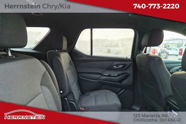 2022 Chevrolet Traverse LT Cloth