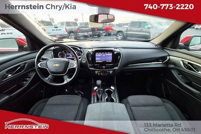 2022 Chevrolet Traverse LT Cloth