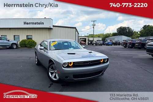 2016 Dodge Challenger SXT