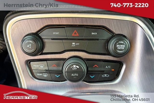 2016 Dodge Challenger SXT
