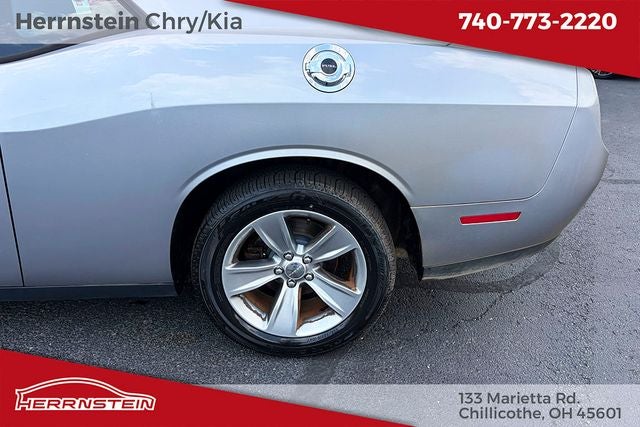 2016 Dodge Challenger SXT