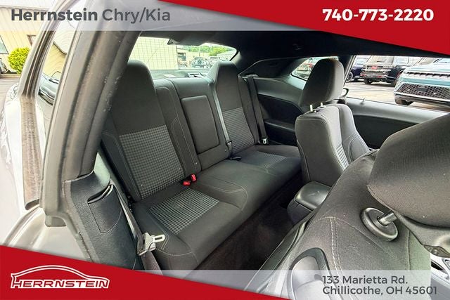 2016 Dodge Challenger SXT