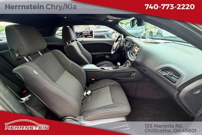 2016 Dodge Challenger SXT