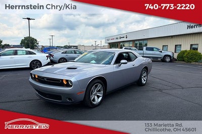 2016 Dodge Challenger SXT