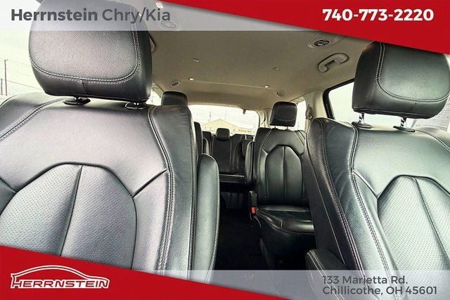 2022 Chrysler Pacifica Touring L