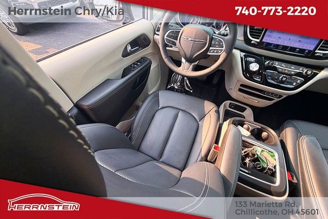2024 Chrysler Pacifica Touring L