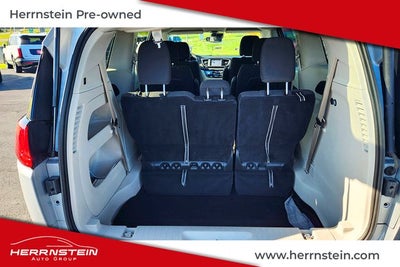 2024 Chrysler Voyager LX
