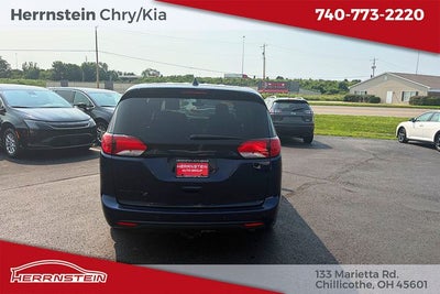 2020 Chrysler Pacifica Touring