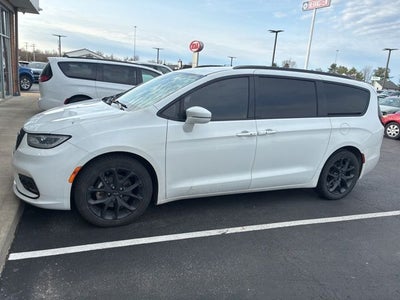 2021 Chrysler Pacifica Touring