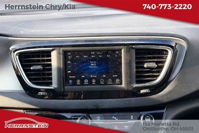2018 Chrysler Pacifica Touring Plus