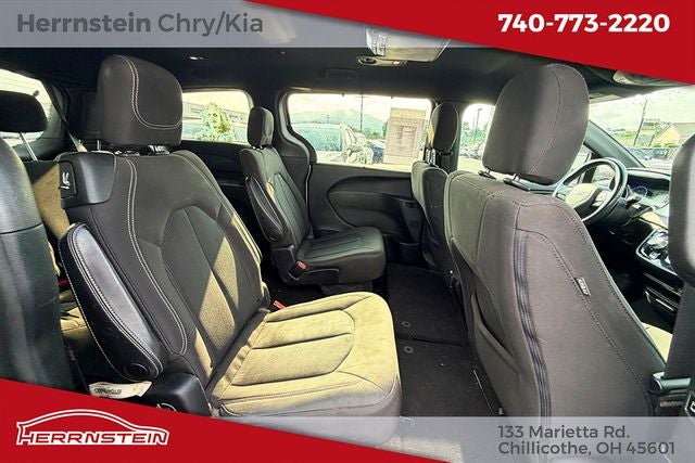 2018 Chrysler Pacifica Touring Plus