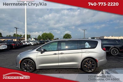 2018 Chrysler Pacifica Touring Plus