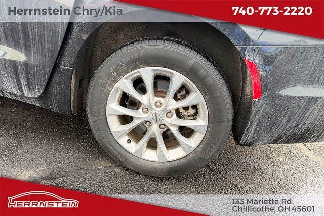 2021 Chrysler Pacifica Touring L