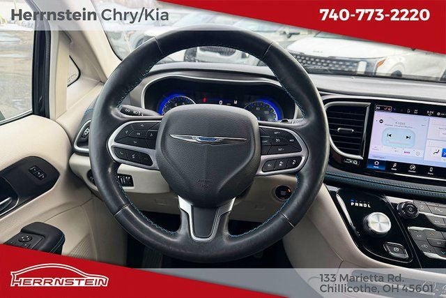 2021 Chrysler Pacifica Touring L