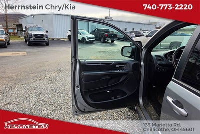 2017 Dodge Grand Caravan SE Plus