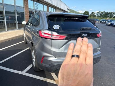 2022 Ford Edge SE
