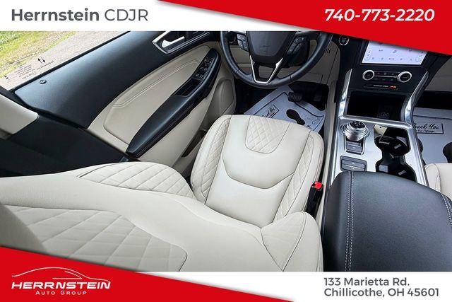 2023 Ford Edge Titanium