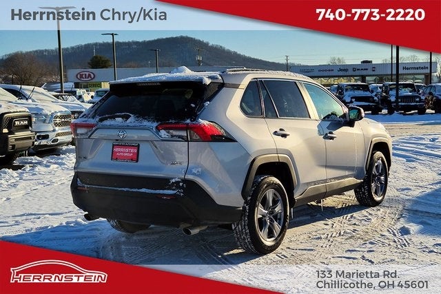 2024 Toyota RAV4 XLE