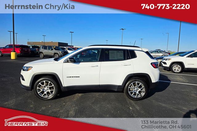 2022 Jeep Compass Latitude Lux