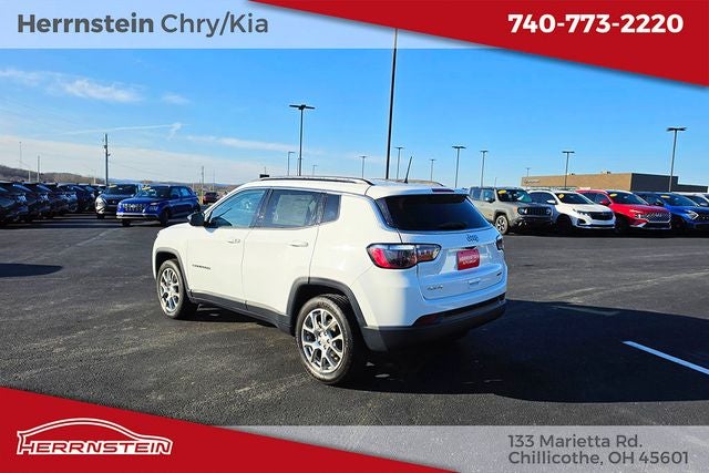 2022 Jeep Compass Latitude Lux