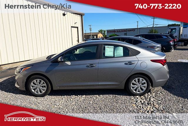 2022 Hyundai Accent SE
