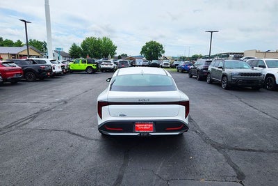 2026 Kia K4 LXS