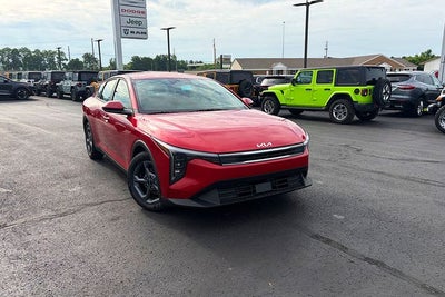 2026 Kia K4 LXS