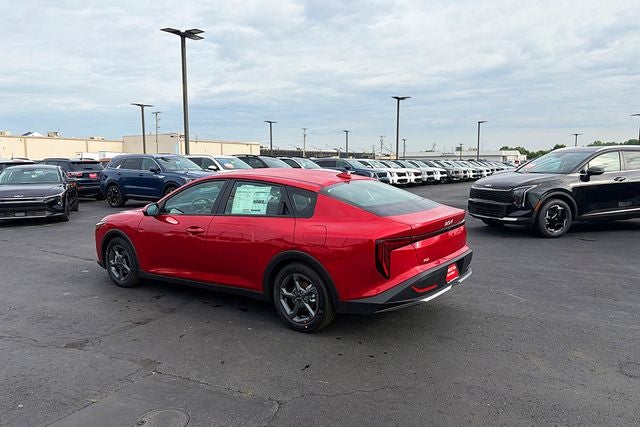2026 Kia K4 LXS