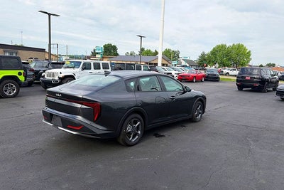 2026 Kia K4 LXS