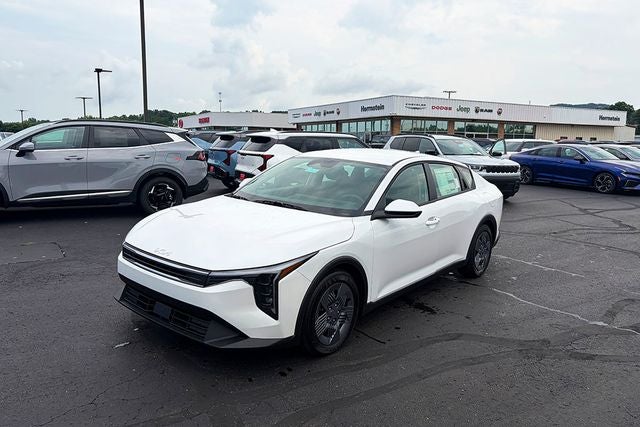 2026 Kia K4 LX