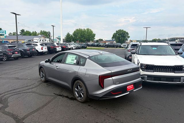 2026 Kia K4 LXS
