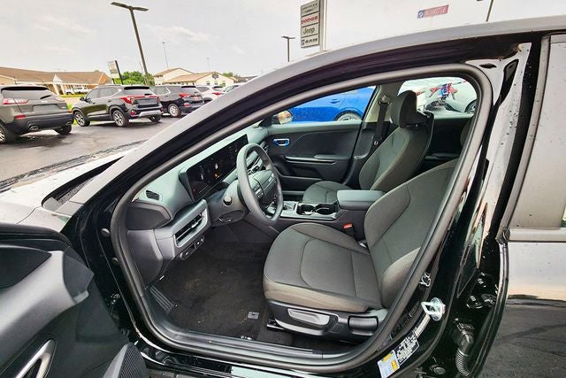 2026 Kia K4 LX