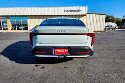2025 Kia K4 EX