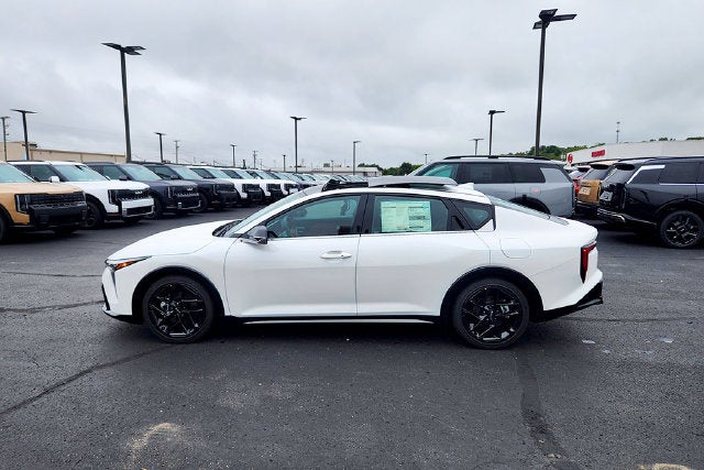 2026 Kia K4 GT-Line Turbo - Photo 4