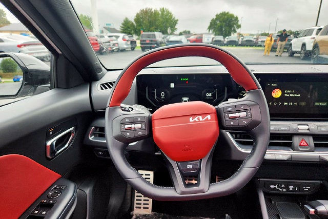 2026 Kia K4 GT-Line Turbo - Photo 7